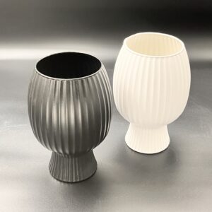 گلدان شیشه ای رنگی